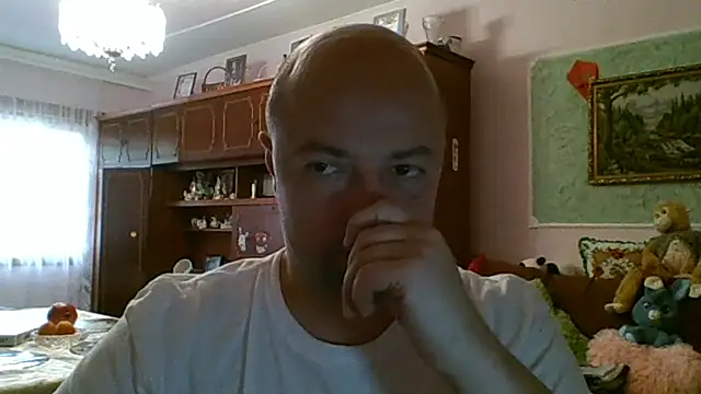 Snapshot of Luceriusbigass chatting on July 4, 3:18 pm Luceriusbigass online show from July 4, 3:18 pm