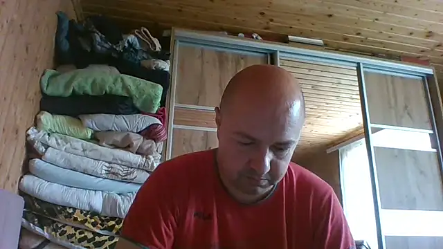 Snapshot of Luceriusbigass chatting on August 1, 10:58 am Luceriusbigass online show from August 1, 10:58 am