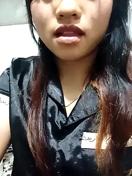 Snapshot of -Pumidy- chatting on April 19, 6:13 am -Pumidy- online show from April 19, 6:13 am