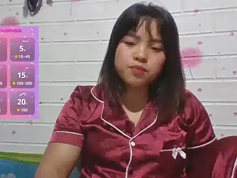 Snapshot of -Pumidy- chatting on May 2, 11:54 pm -Pumidy- online show from May 2, 11:54 pm
