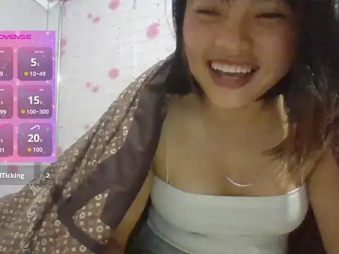 Snapshot of -Pumidy- chatting on May 9, 2:11 pm -Pumidy- online show from May 9, 2:11 pm