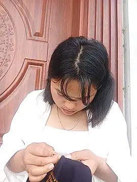 Snapshot of -Pumidy- chatting on May 18, 7:47 am -Pumidy- online show from May 18, 7:47 am