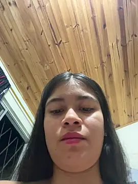 Snapshot of Kloe_zaf chatting on July 18, 7:01 am Kloe zaf online show from July 18, 7:01 am