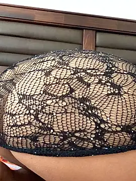 bombona25 online show from April 28, 2:55 pm