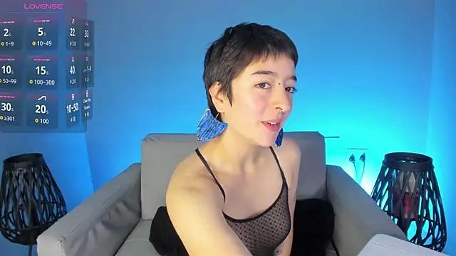 Snapshot of Atheena__ chatting on July 7, 12:20 pm Atheena online show from July 7, 12:20 pm