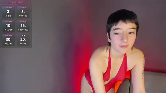 Snapshot of Atheena__ chatting on July 10, 1:03 pm Atheena online show from July 10, 1:03 pm