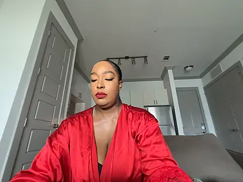Tia Lovely online show from May 7, 6:24 pm