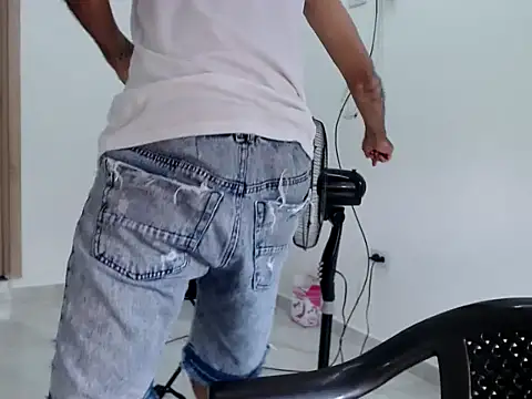 mijoprietosex online show from April 12, 2:55 pm