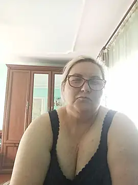 Snapshot of AureliaSky598 chatting on May 25, 2:23 pm AureliaSky598 online show from May 25, 2:23 pm
