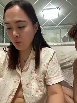 Snapshot of beibei-10 chatting on April 22, 11:45 am beibei-10 online show from April 22, 11:45 am