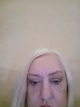 Snapshot of Julia20X chatting on July 5, 9:38 am Julia20X online show from July 5, 9:38 am
