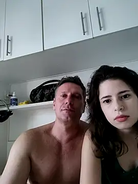 ayraeares online show from April 8, 5:35 pm