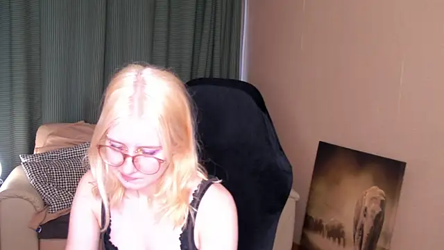 Lily Spark  online show from June 2, 1:07 am