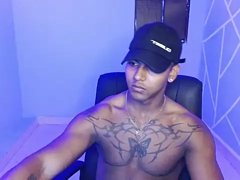 Snapshot of zoriel_derox chatting on April 9, 5:51 pm zoriel derox online show from April 9, 5:51 pm