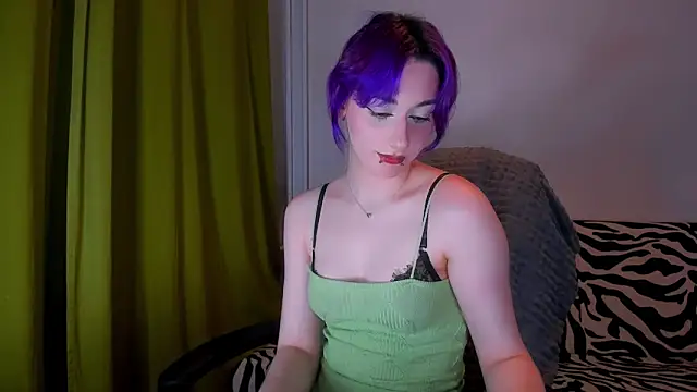 hadley mills online show from April 11, 6:12 pm