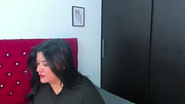 Snapshot of Katty_West chatting on April 13, 7:41 pm Katty West online show from April 13, 7:41 pm