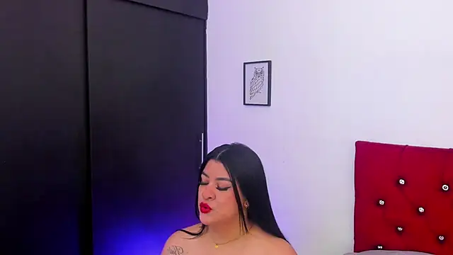 Snapshot of Katty_West chatting on May 11, 7:00 pm Katty West online show from May 11, 7:00 pm