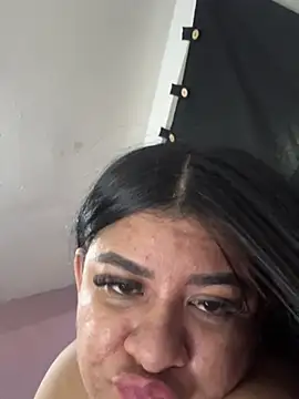 Snapshot of Katty_West chatting on June 5, 6:52 am Katty West online show from June 5, 6:52 am