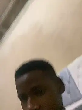 Snapshot of BadGay625 chatting on April 8, 8:53 pm BadGay625 online show from April 8, 8:53 pm