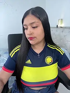 Snapshot of Simplemente_Aurora chatting on June 17, 9:16 pm Simplemente Aurora online show from June 17, 9:16 pm