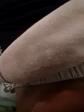 Snapshot of 19gostosoo chatting on April 16, 5:03 pm 19gostosoo online show from April 16, 5:03 pm