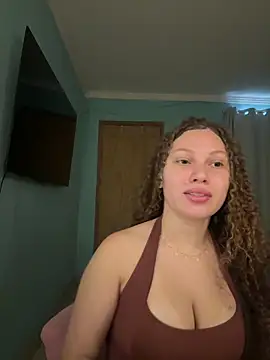 sophiiahot online show from May 26, 4:25 pm