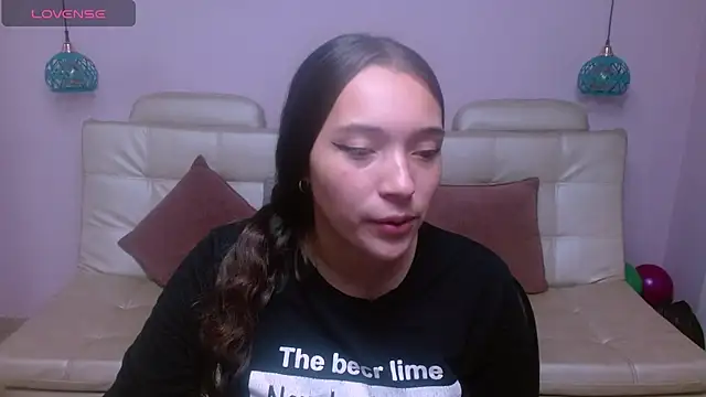 Marianne Cam online show from June 2, 12:40 pm