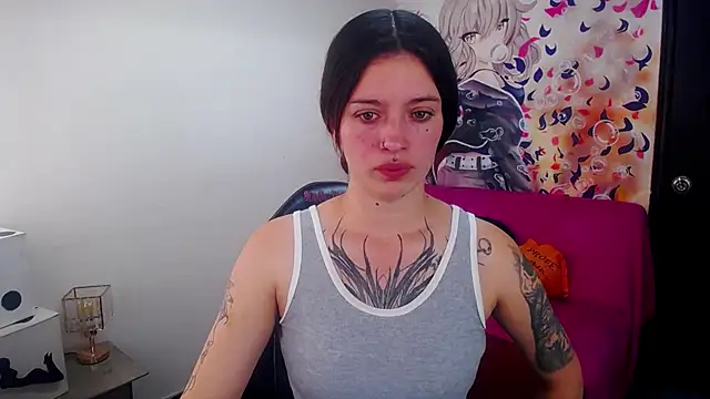 Snapshot of Lucia_evans21 chatting on June 11, 8:18 pm Lucia evans21 online show from June 11, 8:18 pm
