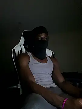 Snapshot of Gamergoons chatting on April 10, 12:05 am Gamergoons online show from April 10, 12:05 am