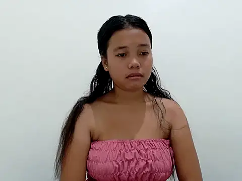 Snapshot of Pinaysweetgirl chatting on April 21, 5:25 am Pinaysweetgirl online show from April 21, 5:25 am