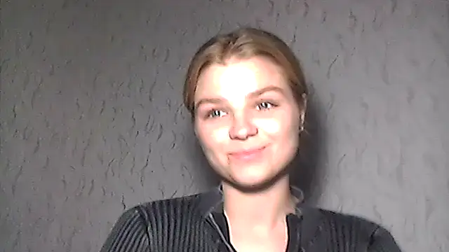 ElizaCrowe online show from April 13, 4:01 pm