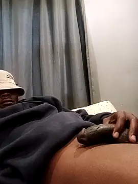 Snapshot of Nkazimulz chatting on April 13, 6:52 am Nkazimulz online show from April 13, 6:52 am
