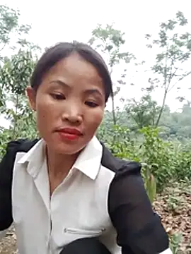  Lyly pussy  online show from April 12, 11:54 pm