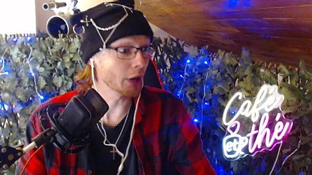 SkinnyAlex1312 online show from April 9, 9:58 am