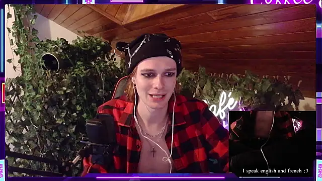 SkinnyAlex1312 online show from April 16, 3:35 pm