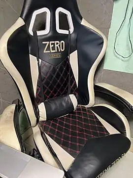 Snapshot of Paulo-jor chatting on April 16, 1:50 am Paulo-jor online show from April 16, 1:50 am