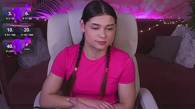 Snapshot of MeJessieDream chatting on April 13, 1:16 pm MeJessieDream online show from April 13, 1:16 pm