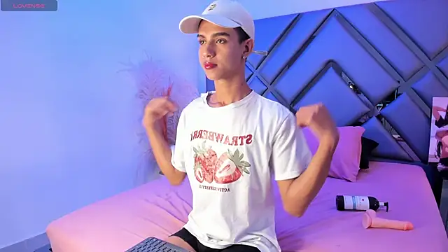 SamyBrownn online show from April 23, 7:05 pm