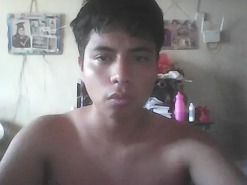 Snapshot of Axel_BABY chatting on April 20, 4:10 pm Axel BABY online show from April 20, 4:10 pm