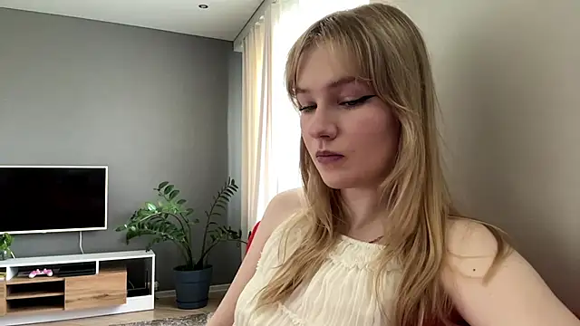 Snapshot of PlasaRima chatting on June 18, 12:22 am PlasaRima online show from June 18, 12:22 am
