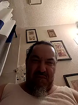 MrBustNut2026 online show from April 13, 2:11 pm