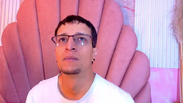 Madisson Roos online show from July 17, 3:46 am