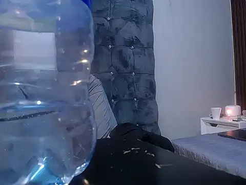 Snapshot of scarletjonescl202 chatting on April 15, 7:58 pm scarletjonescl202 online show from April 15, 7:58 pm