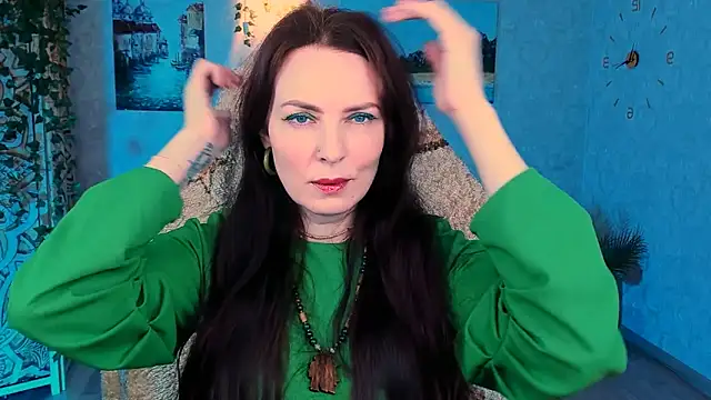 LanaRadiance online show from April 29, 8:18 am