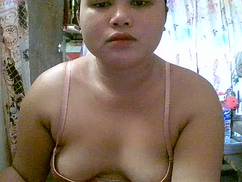 Snapshot of asian_faith1 chatting on June 18, 1:17 am asian faith1 online show from June 18, 1:17 am