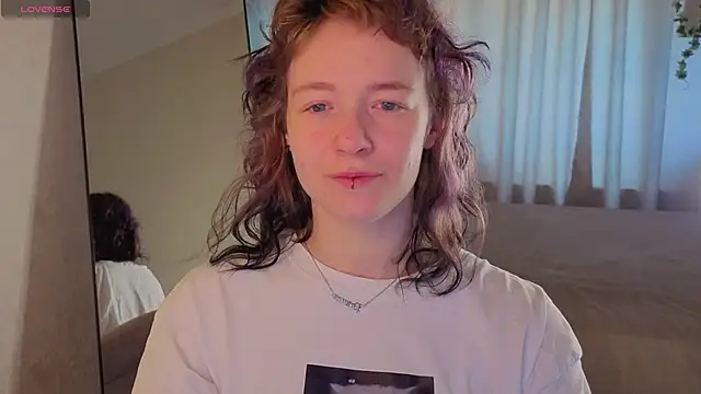 Ricki Bloom online show from June 7, 1:10 am