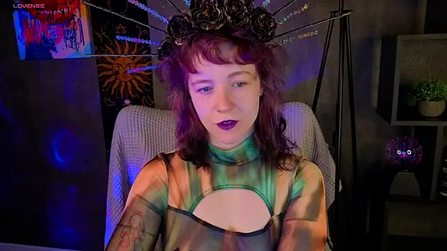 Ricki Bloom online show from July 18, 1:10 am