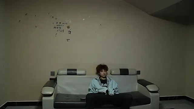 Snapshot of zc009 chatting on April 15, 6:09 am zc009 online show from April 15, 6:09 am