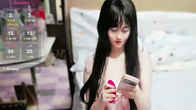Snapshot of tingting-a chatting on April 10, 2:55 pm tingting-a online show from April 10, 2:55 pm