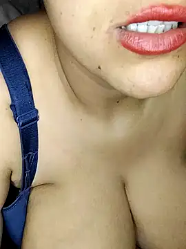 Snapshot of lmiyasdg chatting on April 13, 1:49 pm lmiyasdg online show from April 13, 1:49 pm